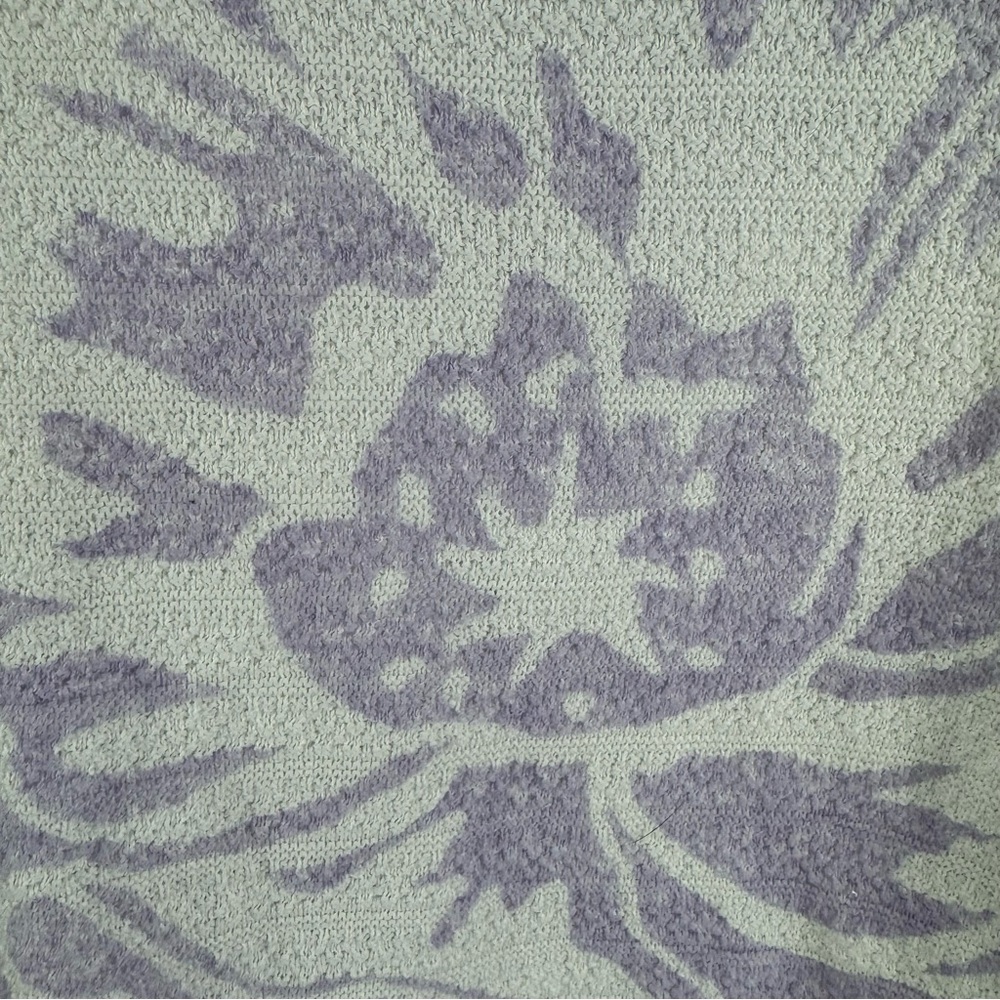 Chico’s Purple and White Floral Lightweight Cotton Spring Sweater Size 3 XL - Picture 3 of 5